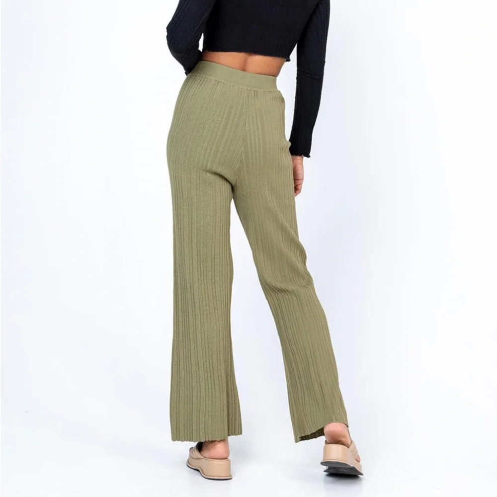 NWOT Princess Polly Women’s Green Knit Pants - Picture 4 of 7